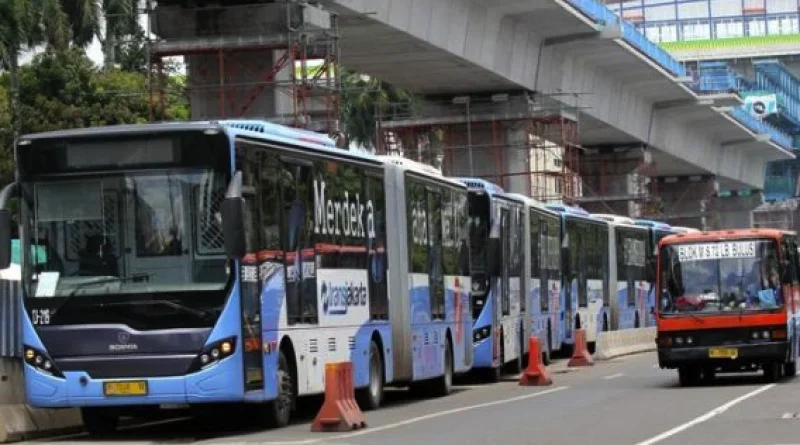 Transjakarta Alihkan Koridor 13 Imbas Kendala Teknis di Petukangan